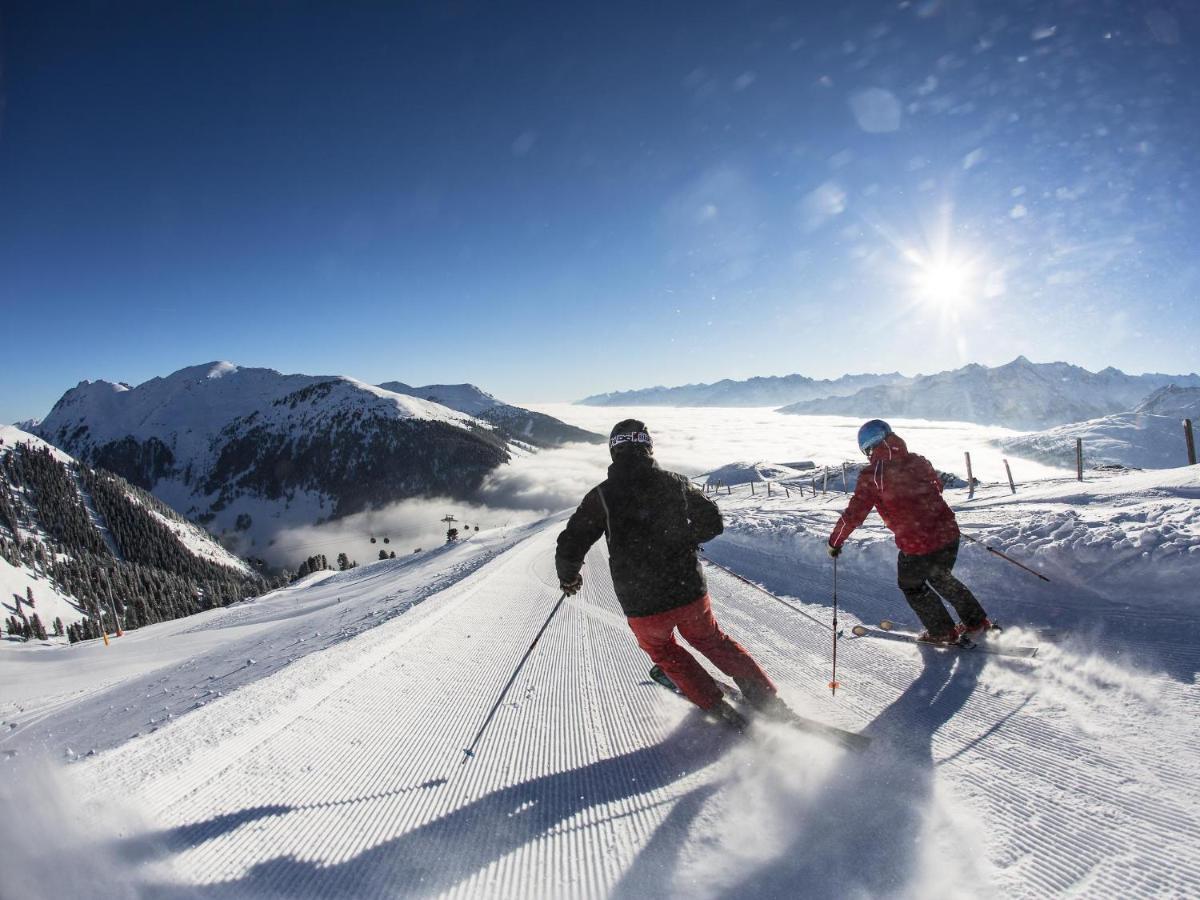 Manni Home - Rooms & Apartments Mayrhofen Bagian luar foto